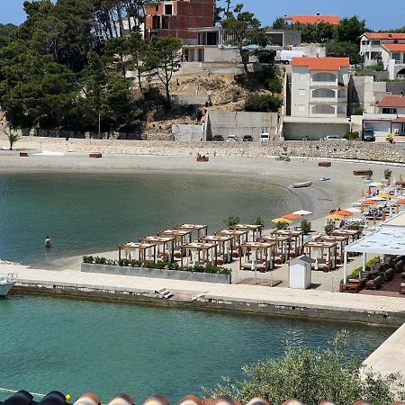 Villas Arbia - Margita Deluxe Banjol Bagian luar foto