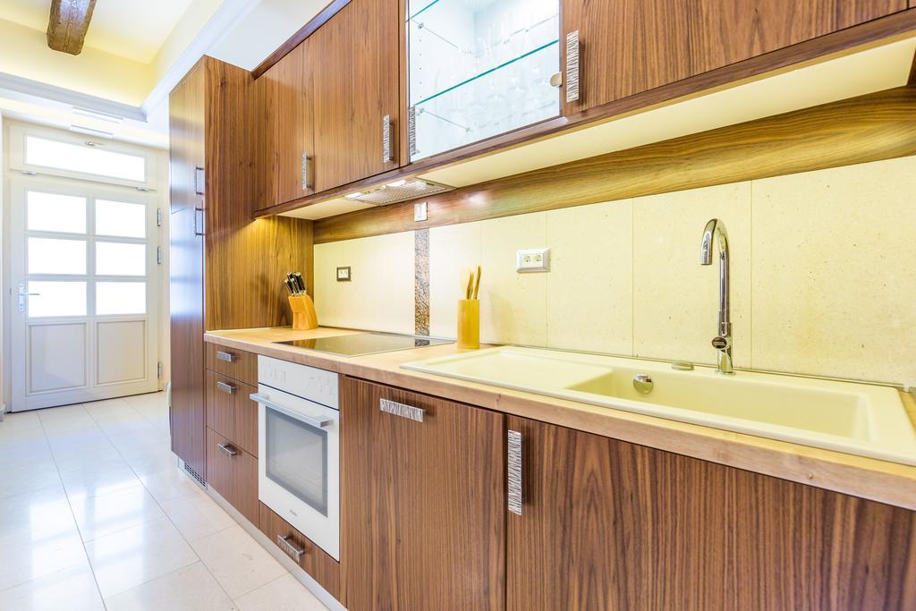 Villas Arbia - Margita Deluxe Banjol Bagian luar foto