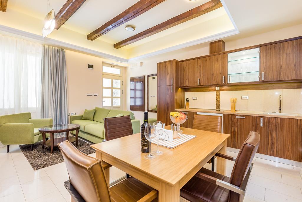 Villas Arbia - Margita Deluxe Banjol Bagian luar foto