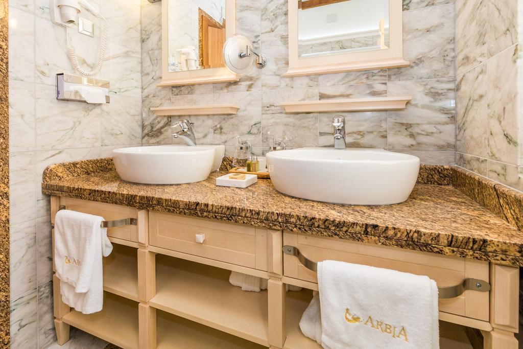 Villas Arbia - Margita Deluxe Banjol Bagian luar foto